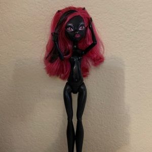 Monster high Doll Catty Noir Ghoulebrities In Londoom